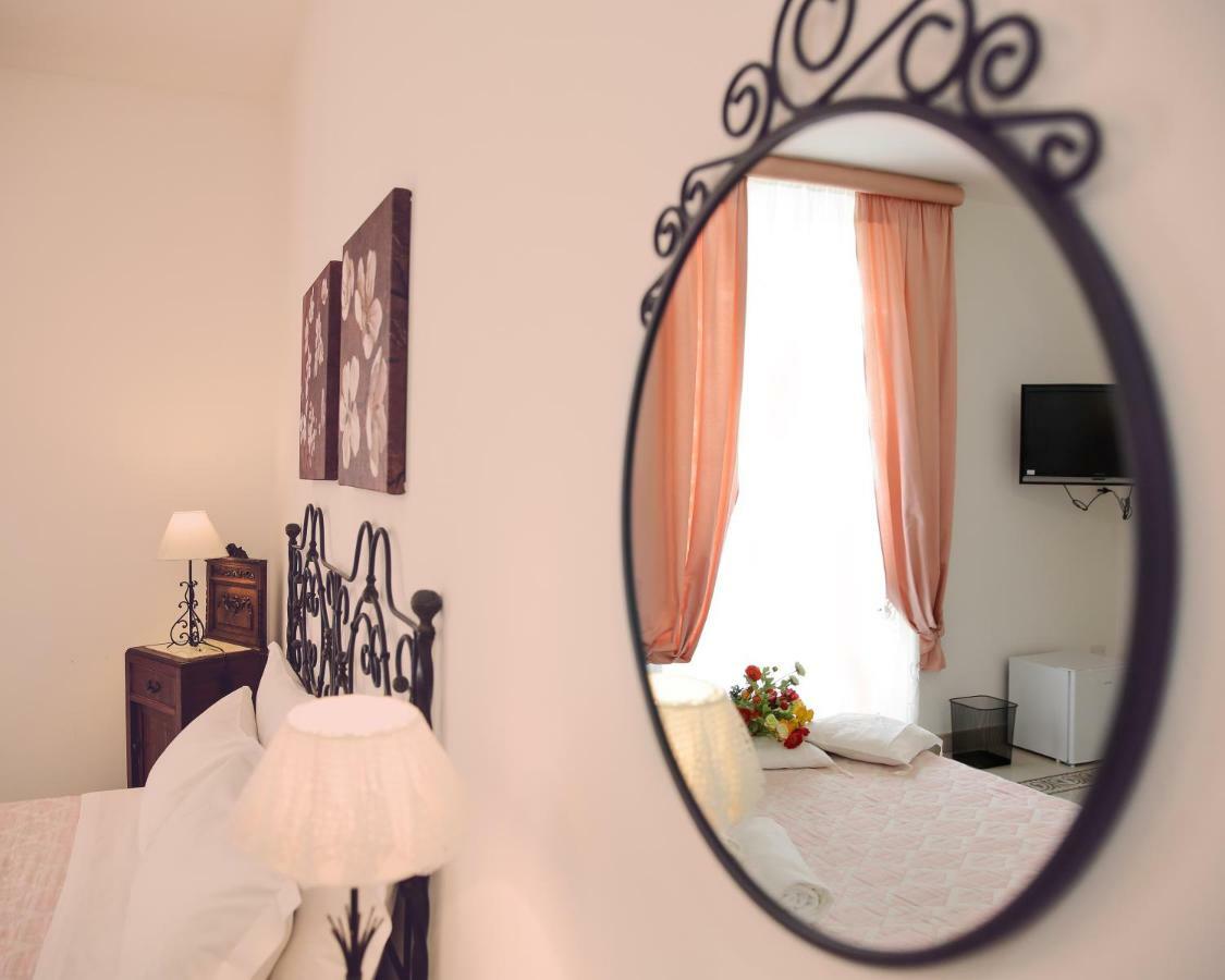 "Suliscenti" Dimora Siciliana B&B Avola Exterior foto